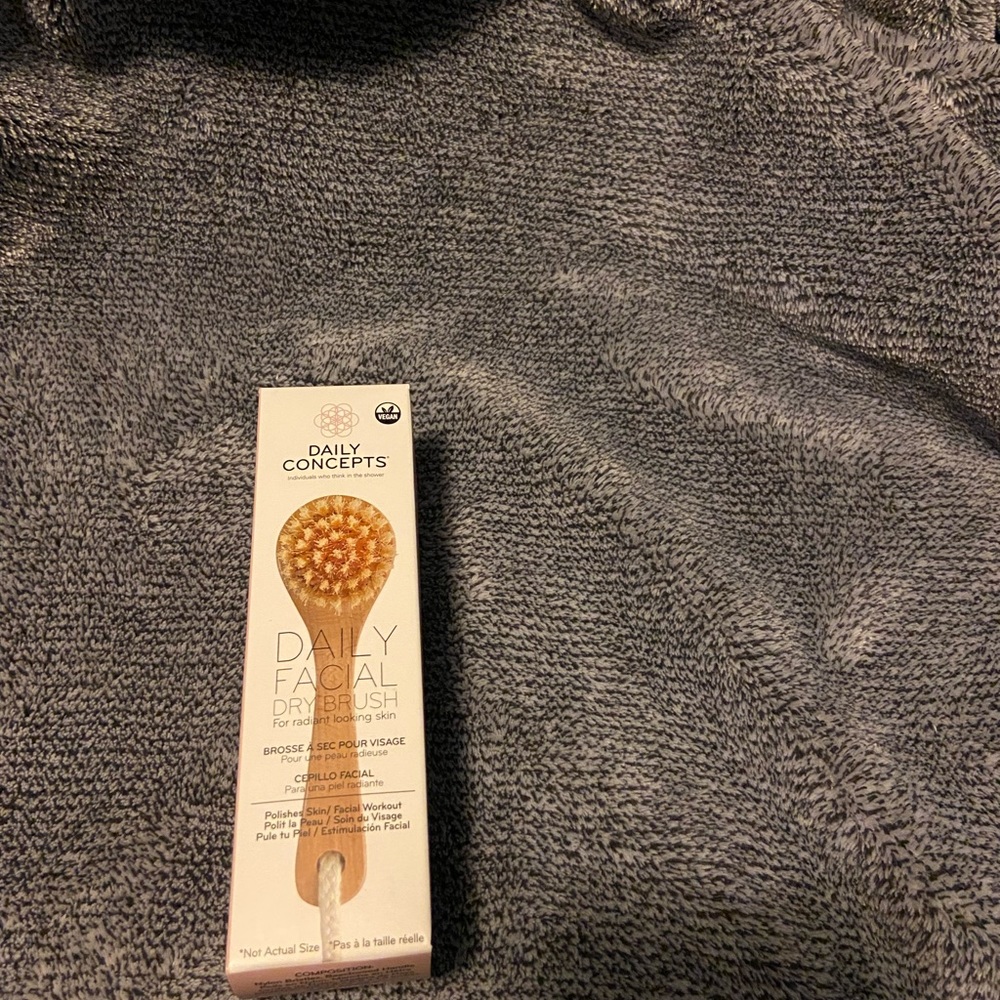 Daily Concepts Daily Facial DryBrush